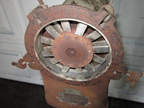 Weber Brothers Lab Pulverizer.