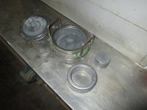 ring and grinding chamber.
