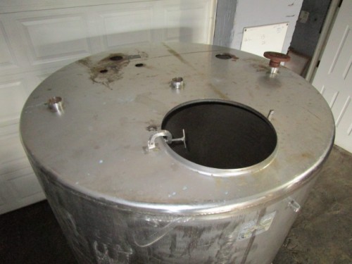 used 750 gallon Stainless Steel Vertical Tank