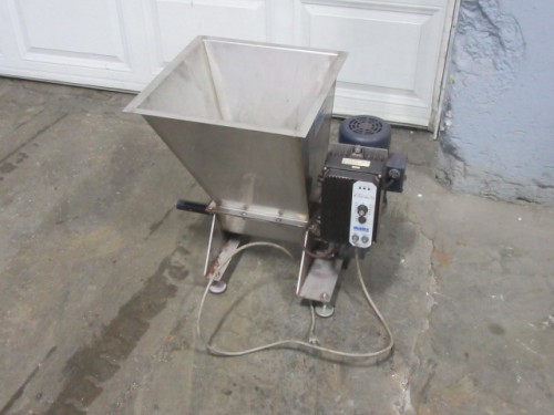 Merrick Volumetric Feeder