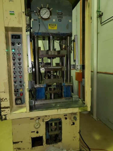 28 ton Mannesmann Meer Hydraulic Press