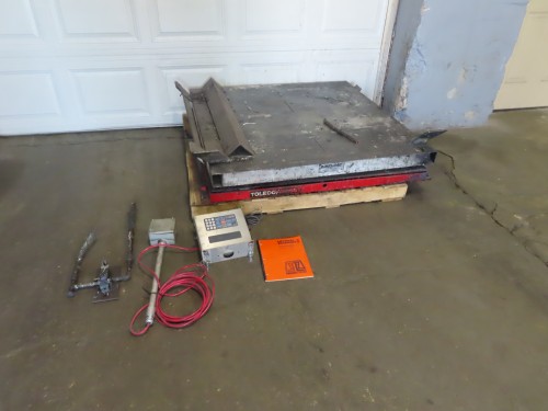 Floor Scale with Digital Readout