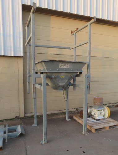 Bulk Bag Unloader with Rotary Valve