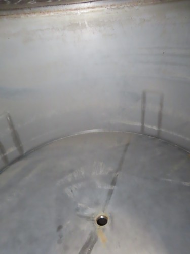 900 gallon stainless steel tank with cone bottom for sale