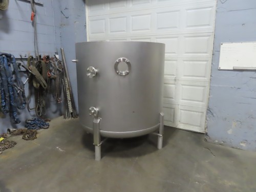 600 gallon 316 Stainless Steel Open Top Mix Tank with Dish Bottom