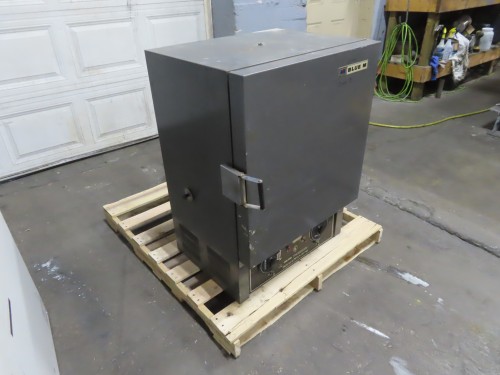 Blue M oven