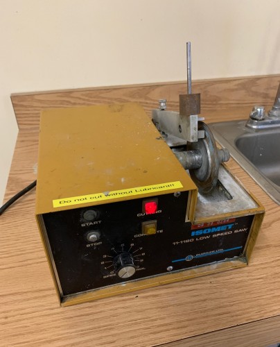 Buehler Slow Speed Wet Saw