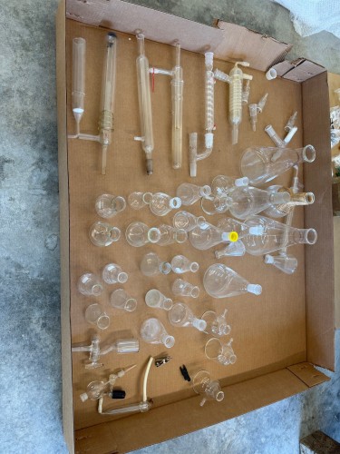 Glassware - laboratory use