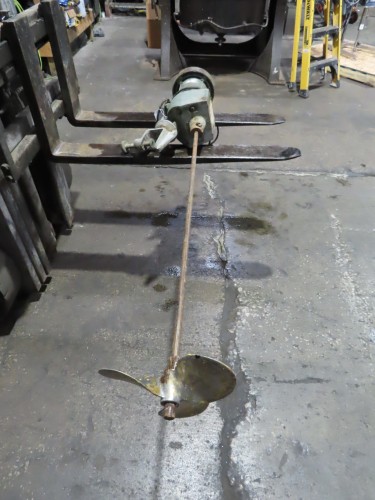 1/3 hp lightnin Agitator with shaft and prop