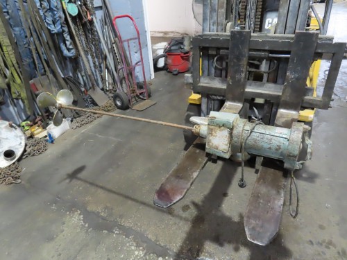 1/3 hp lightnin Agitator with shaft and prop