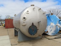 6000 gallon Vertical Stainless Steel Tank, rated 50 psi internal pressure