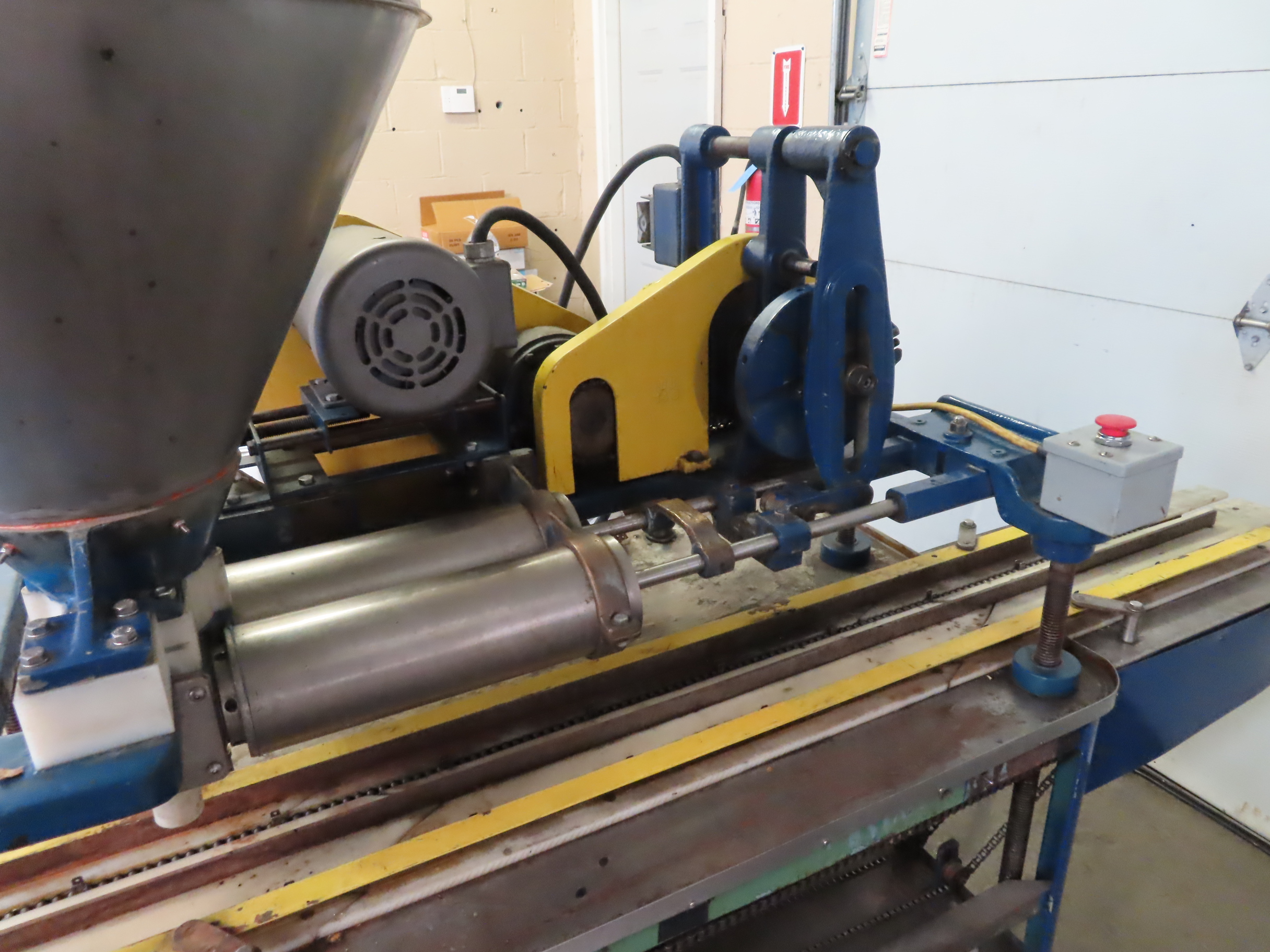 MRM/Elgin 2 spout piston filler