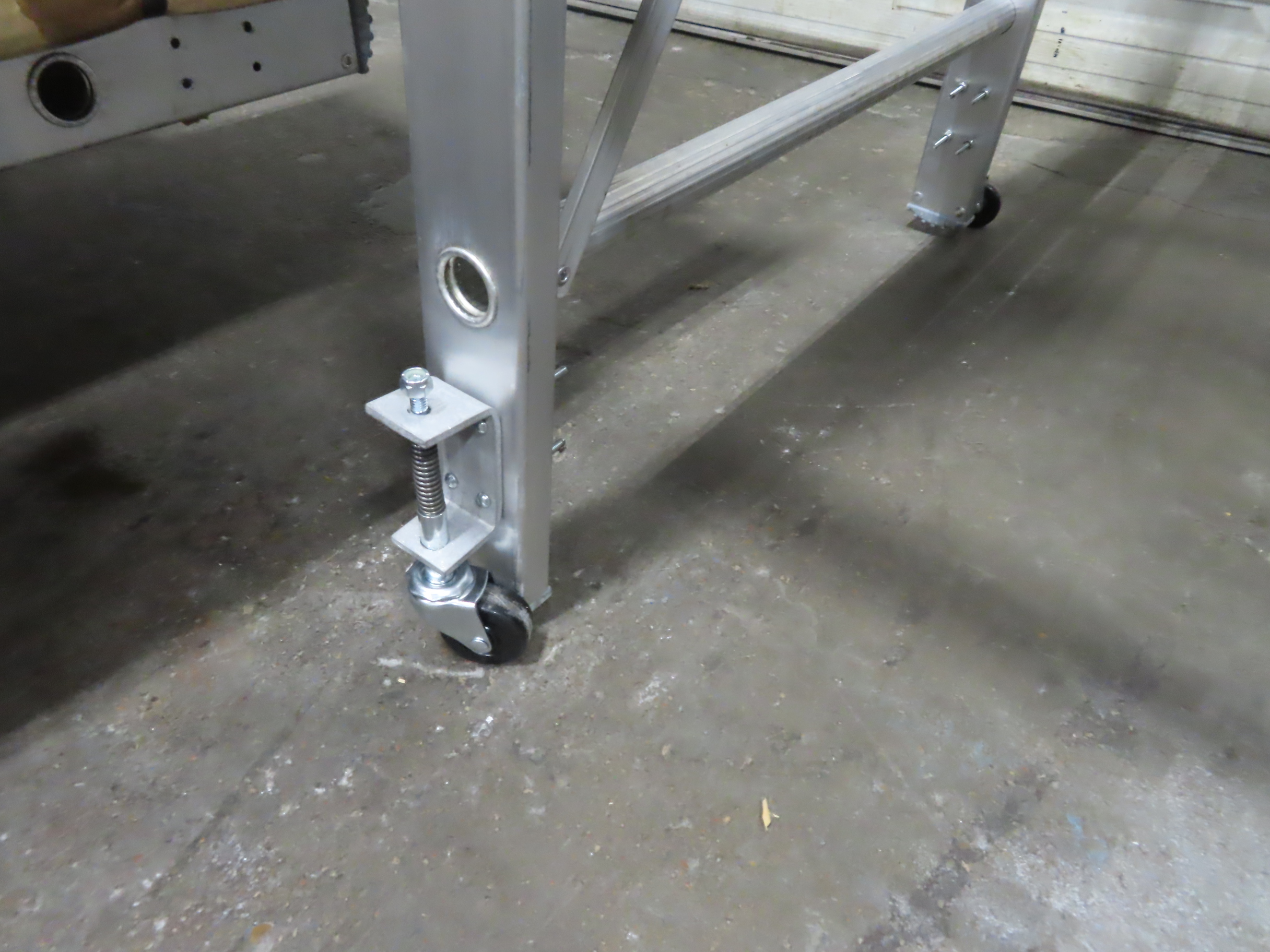 Rolling work platform with stairway 5 