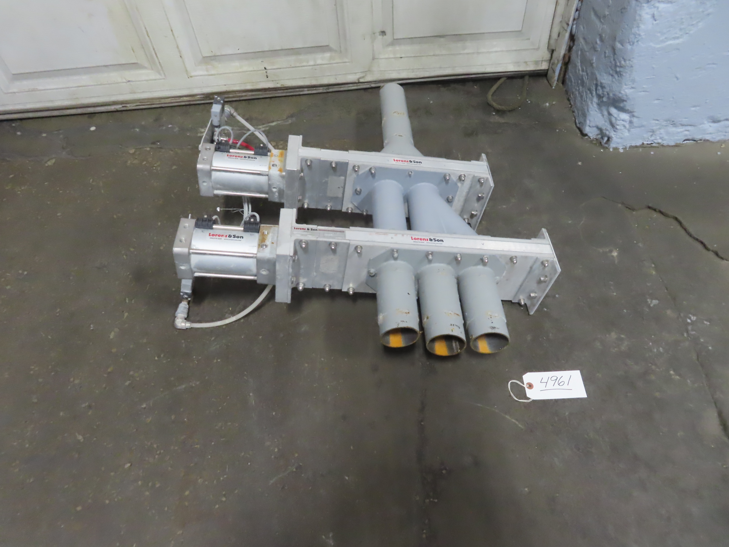 Lorenz & Son Pneumatic 3-Way Diverter Valve, Aluminum and Stainless Steel
