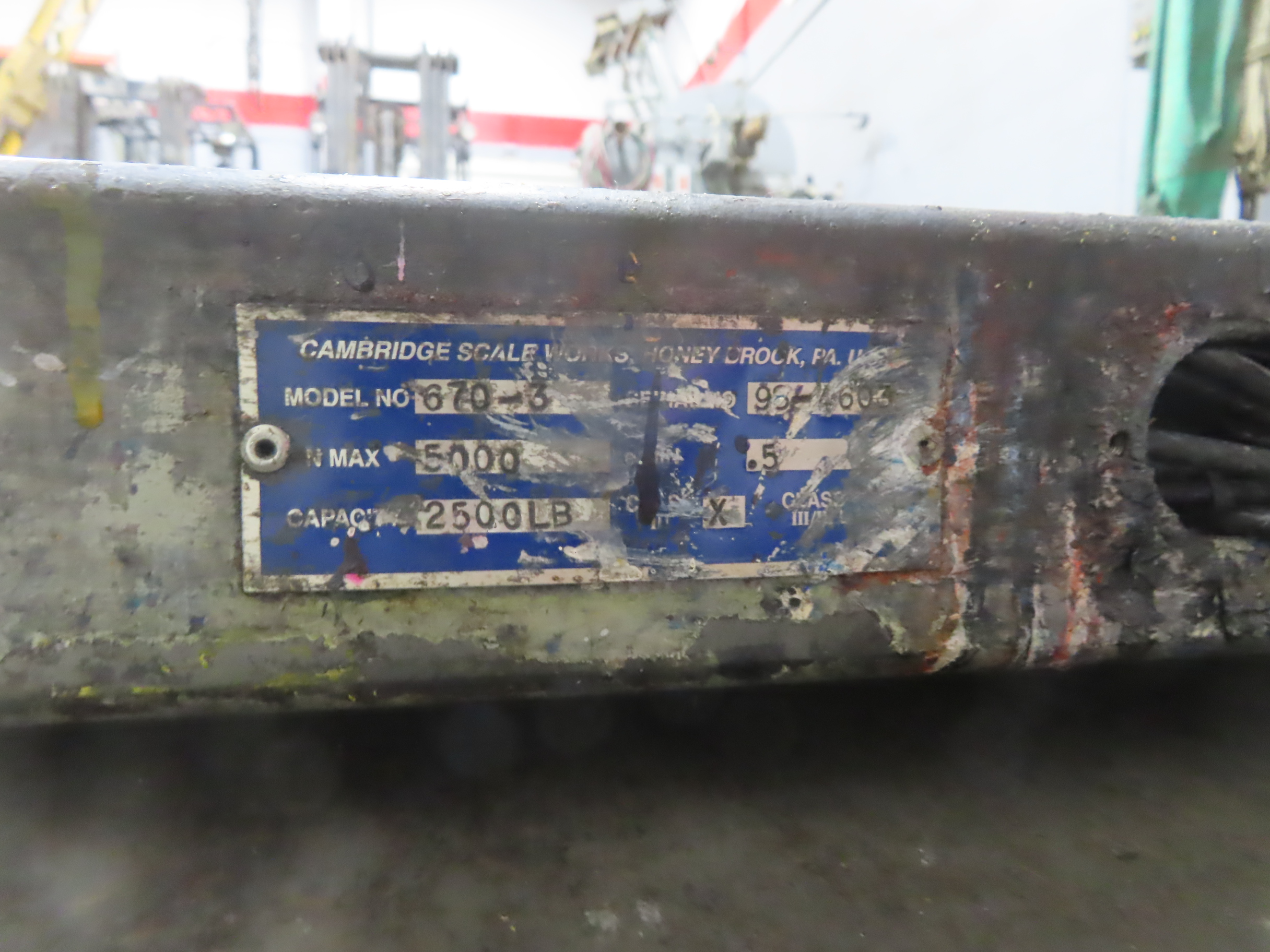 used 2,500 lb Digital Floor Scale